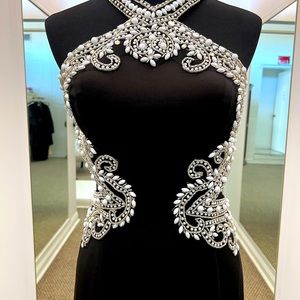 Val Stefani 3038RB Black and White Formal Mermaid Gown Size 14